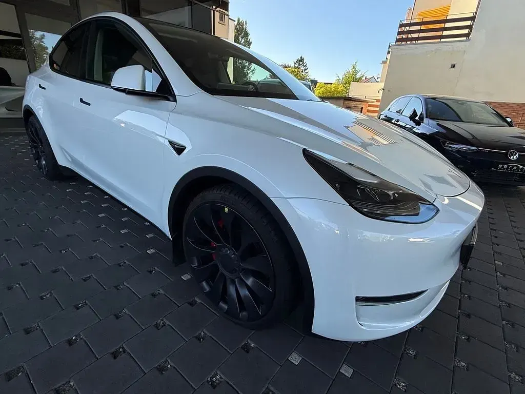 Used Tesla Model Y Performance 392 kW (534 HP) 2023 White SUV