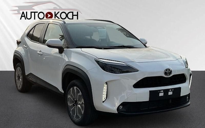Weiß Neu 2025 Toyota Yaris Cross SUV | 26.940 € (Guter Preis) - Bild 1/4