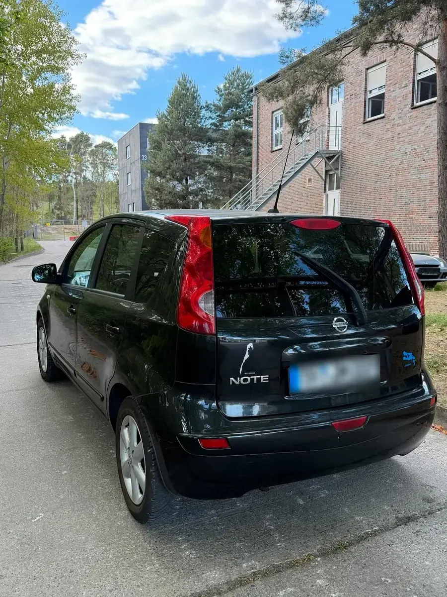 Gebraucht Nissan Note 88 PS (64 kW) 2009 Schwarz Kleinwagen
