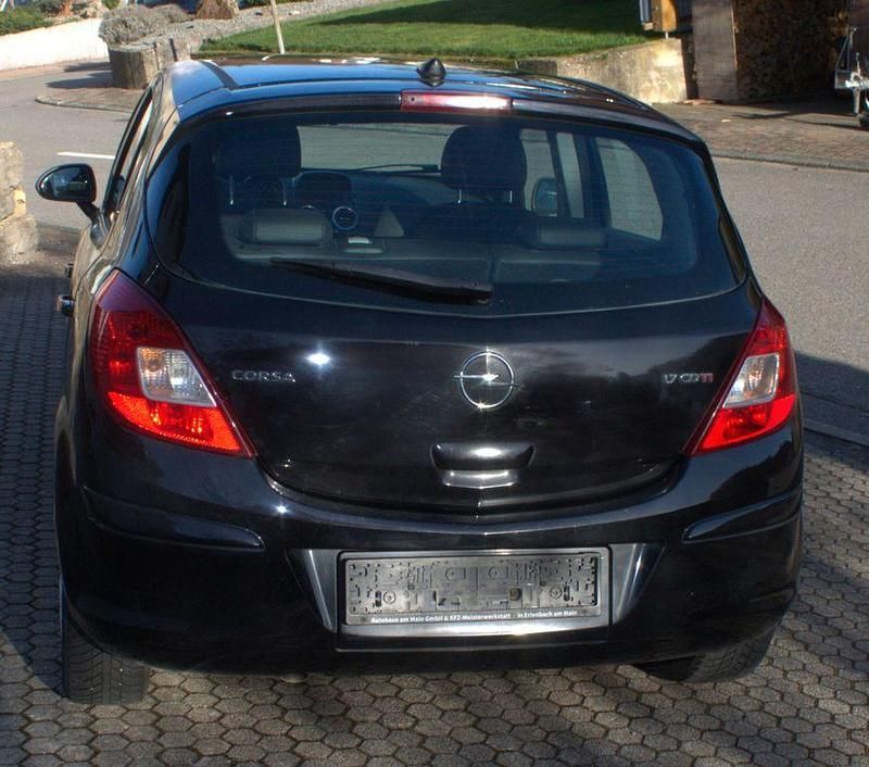 Gebraucht Opel Corsa 125 PS (91 kW) 2011 Schwarz Kleinwagen