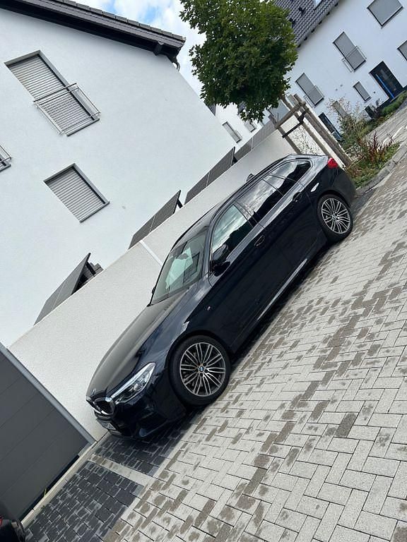 Gebraucht BMW 530 Performance 265 PS (194 kW) 2019 Schwarz Kombi
