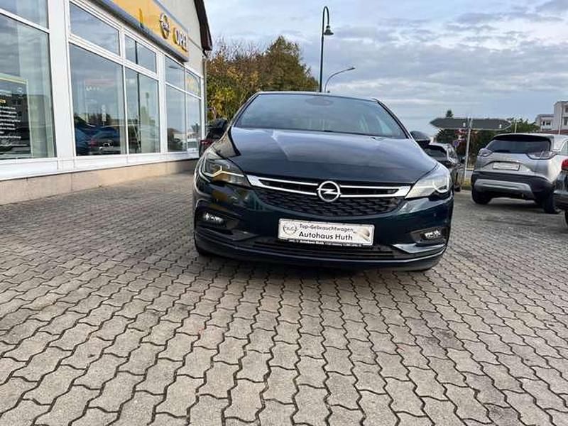 Grün Gebraucht 2018 Opel Astra Dynamic Kleinwagen | 11.650 € (Fairer Preis) - Bild 1/1