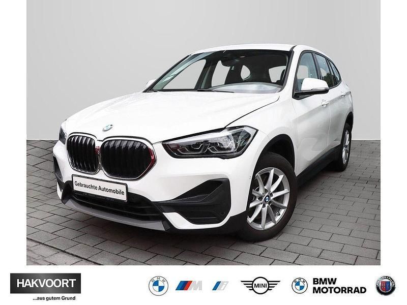Alpinweiß uni Gebraucht 2022 BMW X1 Advantage SUV | 29.870 € (Fairer Preis) - Bild 1/4