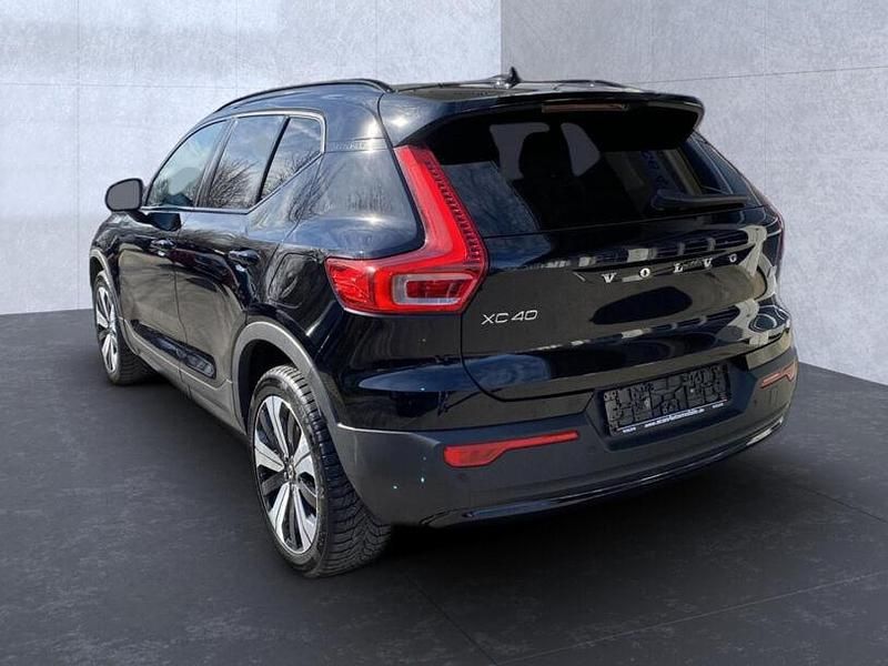 Gebraucht Volvo XC40 Core 175 kW (238 PS) 2023 Schwarz SUV