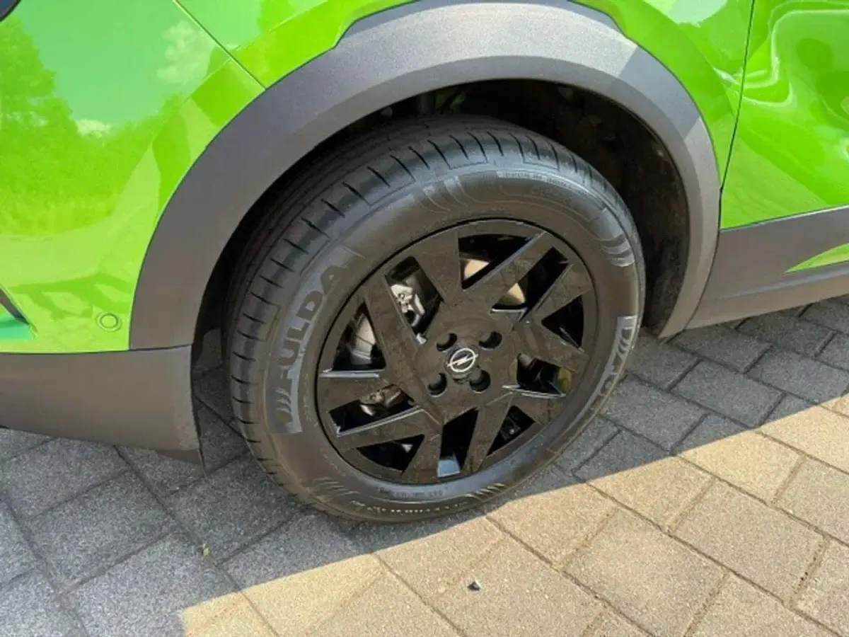 Gebraucht Opel Mokka-e GS Line 100 kW (136 PS) 2022 Mamba green met SUV