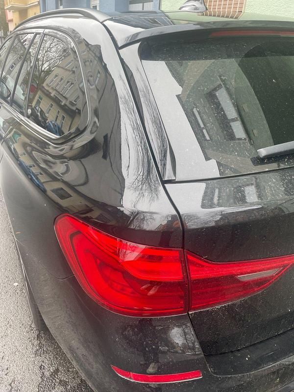 Gebraucht BMW 520 190 PS (139 kW) 2020 Schwarz Kombi