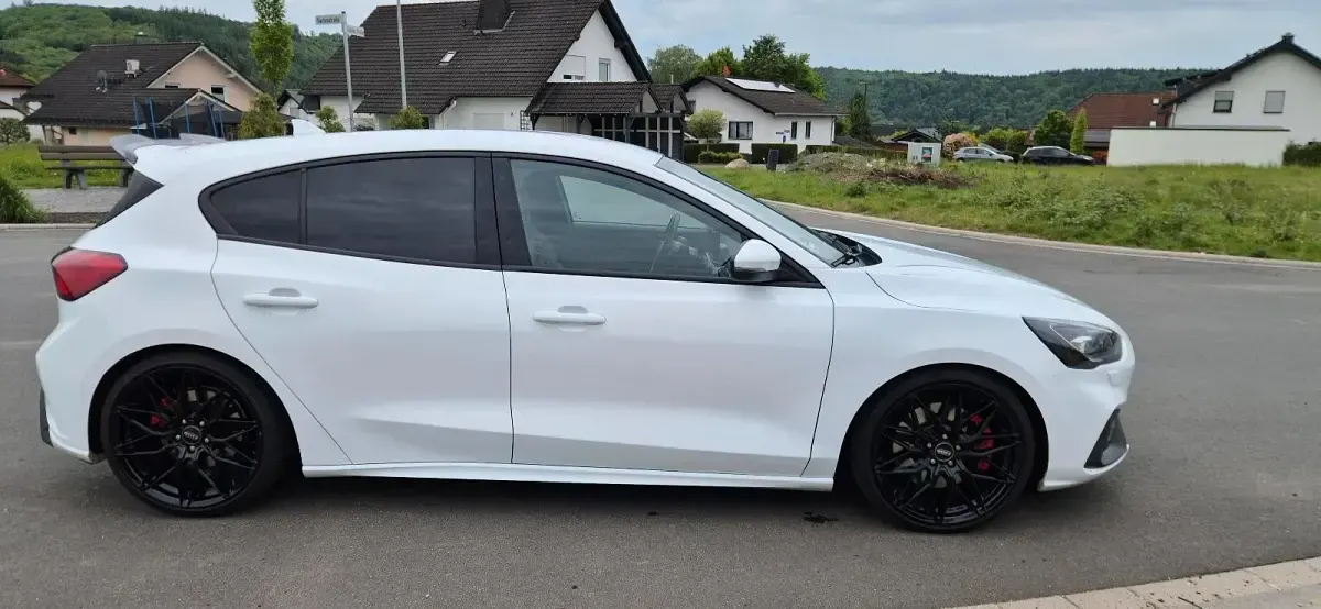 Gebraucht Ford Focus Performance Edition 280 PS (205 kW) 2019 Weiß Coupé