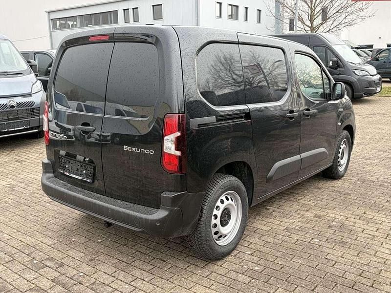 Neu Citroën Berlingo 110 PS (80 kW) 2026 Perlaneraschwarz Van / Kleinbus