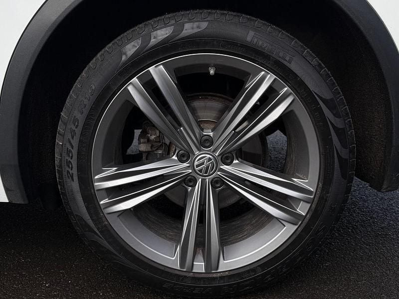 Gebraucht VW Tiguan Allspace R-line 190 PS (139 kW) 2019 Weiß SUV