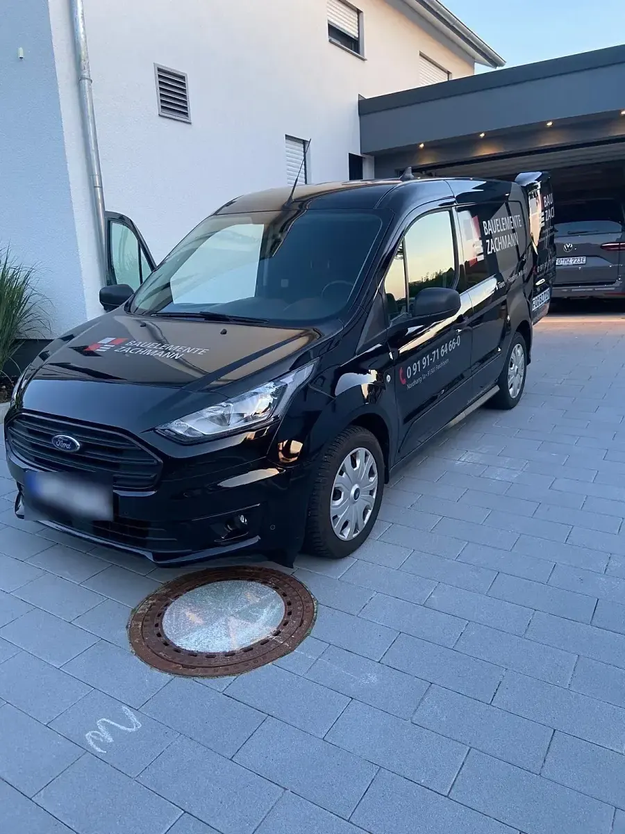 Gebraucht Ford Transit Connect 101 PS (74 kW) 2021 Schwarz Van / Kleinbus