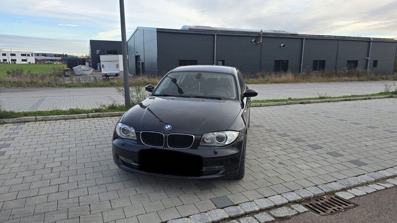 Schwarz Gebraucht 2008 BMW 120 Performance Kleinwagen | 3.650 € (Guter Preis) - Bild 1/4