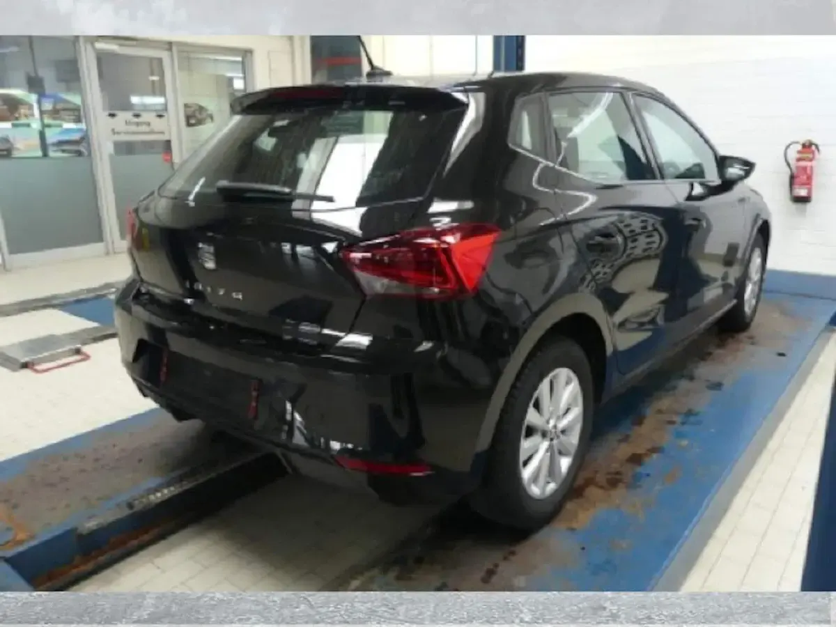 Gebraucht Seat Ibiza XCELLENCE 95 PS (69 kW) 2020 Midnight schwarz (metallic) Kleinwagen