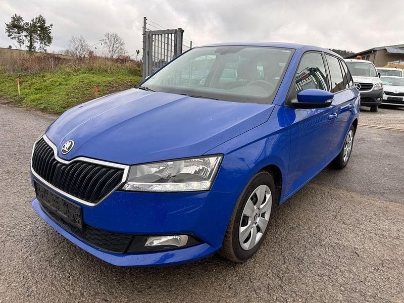 Blau Gebraucht 2018 Skoda Fabia Ambition Kombi | 5.999 € (Guter Preis) - Bild 1/4