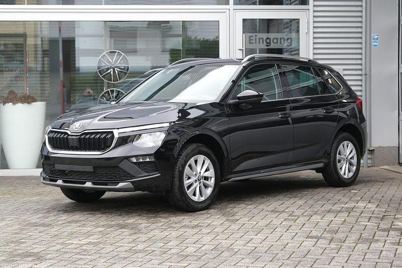 Black magic perleffekt Neu 2025 Skoda Kamiq Selection SUV | 24.890 € (Fairer Preis) - Bild 1/4