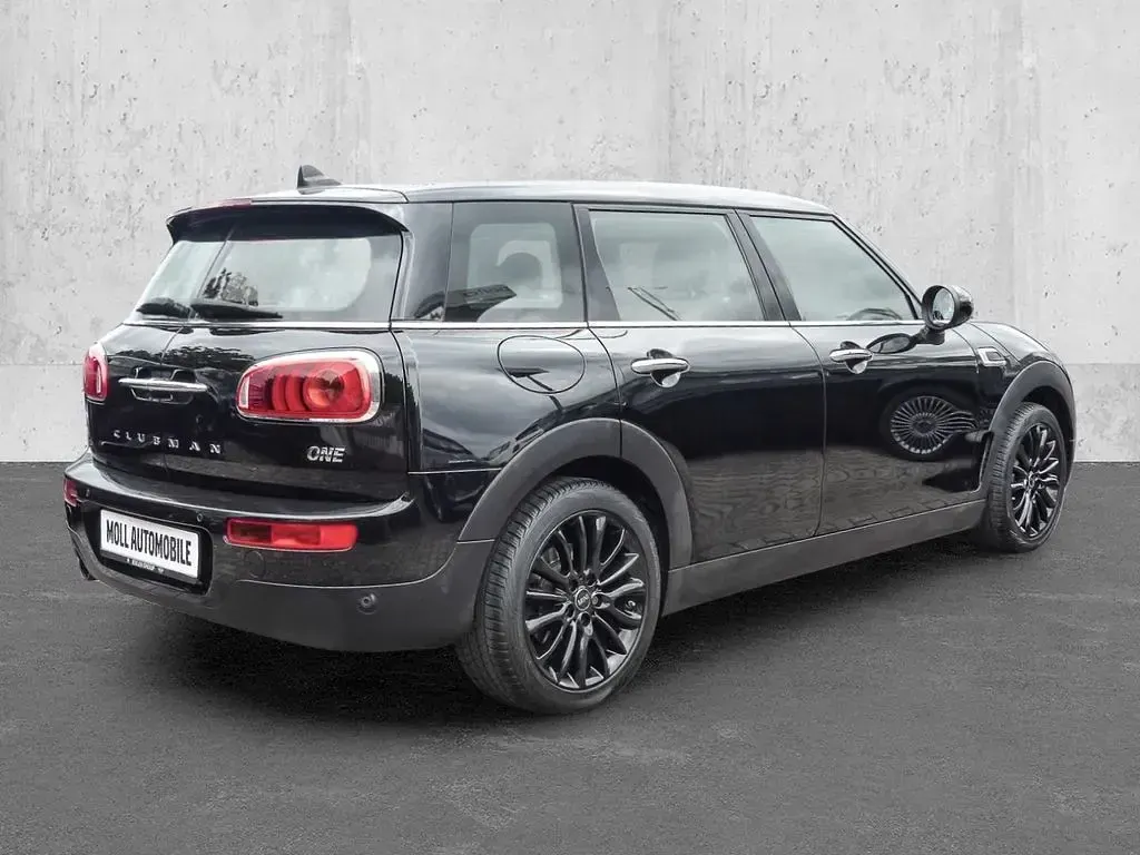Gebraucht Mini One Clubman Chili 102 PS (75 kW) 2017 Midnight black metallic Kombi