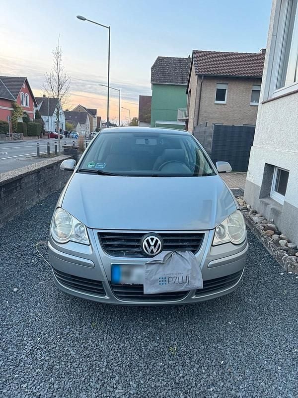 Gebraucht VW Polo 64 PS (47 kW) 2006 Silber Kleinwagen