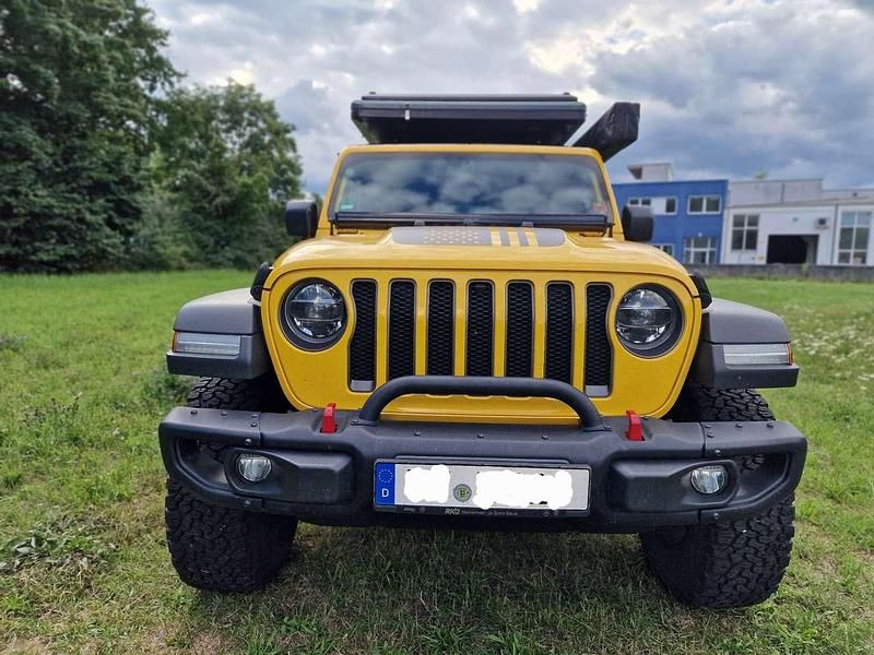 Gelb Gebraucht 2019 Jeep Wrangler Unlimited SUV | 51.000 € - Bild 1/4