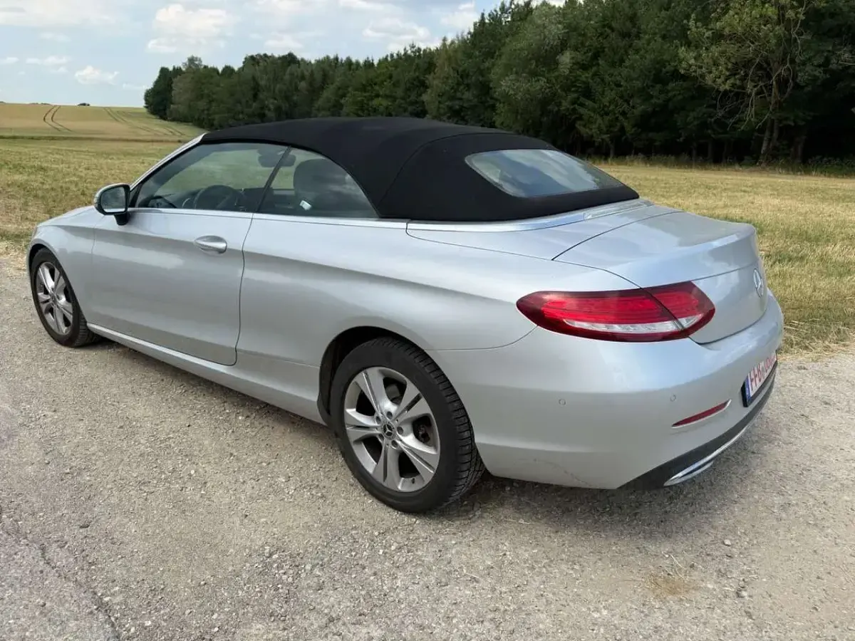 Gebraucht Mercedes C220 170 PS (125 kW) 2017 Iridiumsilber Cabrio