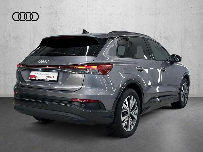 Gebraucht Audi Q4 e-tron Ambiente 150 kW (204 PS) 2022 Grau SUV
