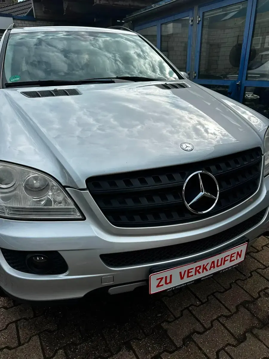 Gebraucht Mercedes ML280 190 PS (139 kW) 2006 Silber SUV