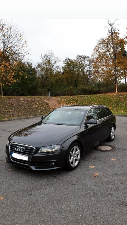 Grau Gebraucht 2011 Audi A4 Ambition Kombi | 8.750 € (Fairer Preis) - Bild 1/4