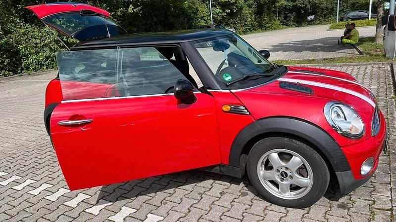 Rot Gebraucht 2009 Mini Cooper Kleinwagen | 5.500 € (Fairer Preis) - Bild 1/4