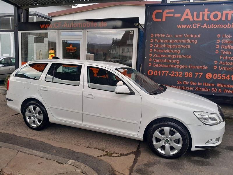Gebraucht Skoda Octavia 102 PS (75 kW) 2009 Weiß Kombi