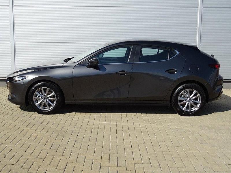 Neu Mazda 3 Prime-Line 140 PS (102 kW) 2025 Machine grey metallic Limousine