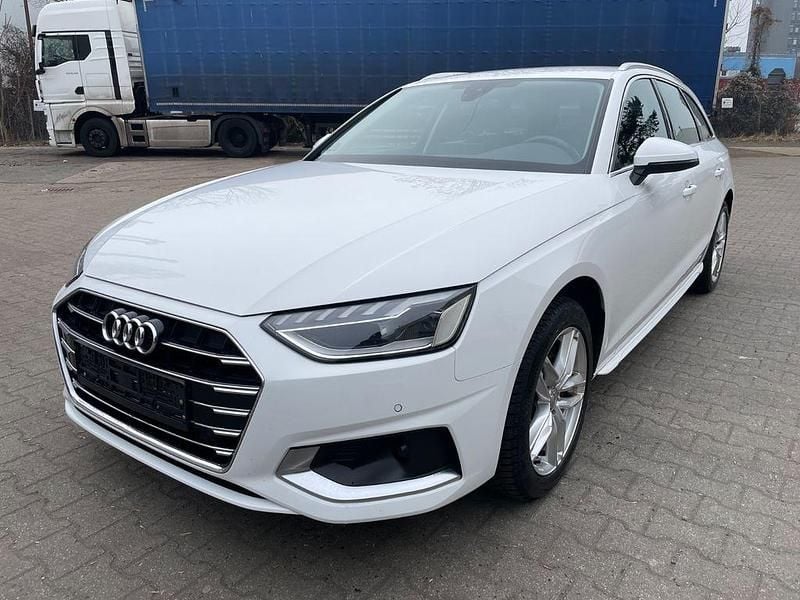 Weiß Gebraucht 2021 Audi A4 Sport Kombi | 18.990 € (Superpreis) - Bild 1/4