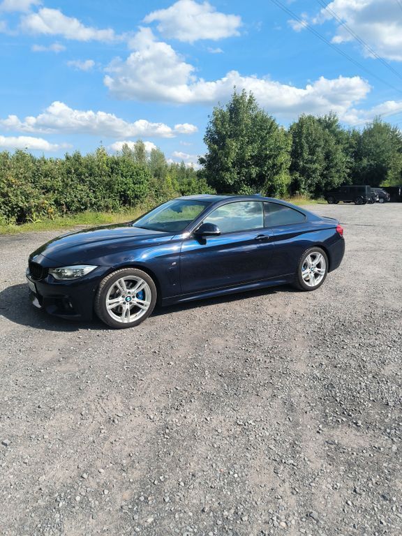Blau Gebraucht 2015 BMW 430 M Sport Coupé | 19.000 € - Bild 1/4
