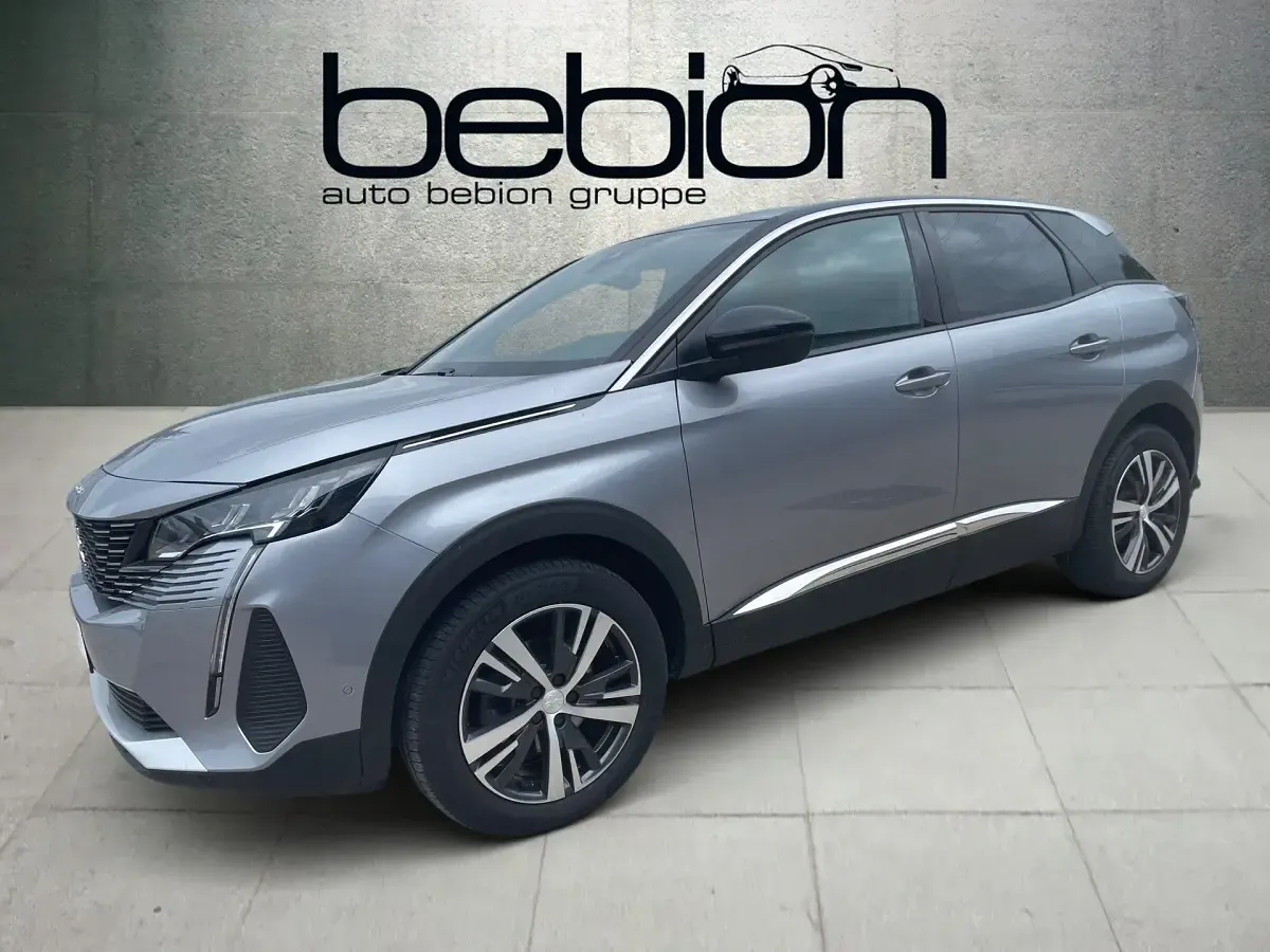 Gebraucht Peugeot 3008 Allure 131 PS (96 kW) 2024 Artense silber SUV