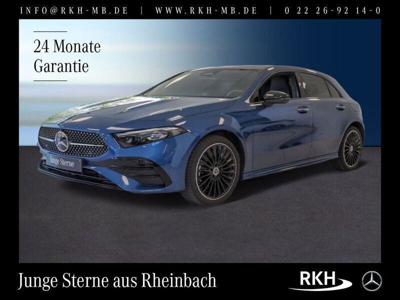 Blau Gebraucht 2024 Mercedes A250 AMG line Limousine | 39.880 € (Teuer) - Bild 1/4