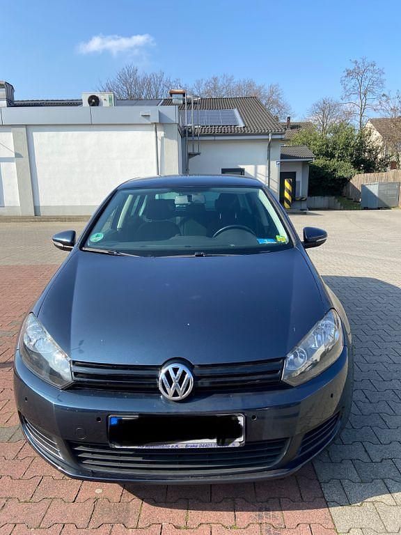 Blau Gebraucht 2010 VW Golf VI Comfortline Limousine | 3.199 € (Guter Preis) - Bild 1/4