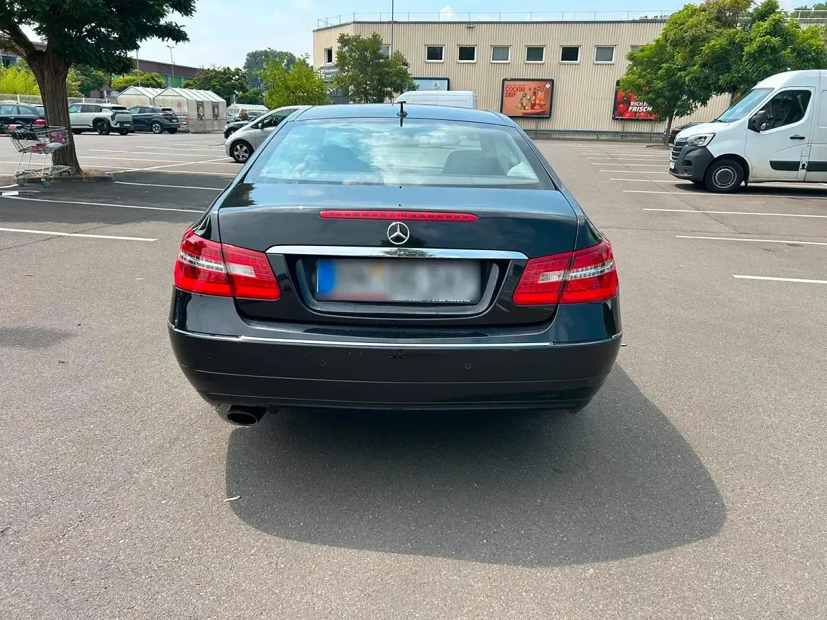 Gebraucht Mercedes 250 204 PS (150 kW) 2010 Schwarz Coupé