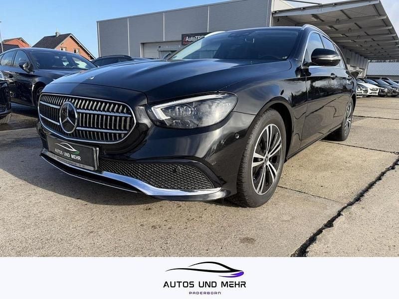 Schwarz Gebraucht 2020 Mercedes E220 Kombi | 22.499 € (Guter Preis) - Bild 1/4