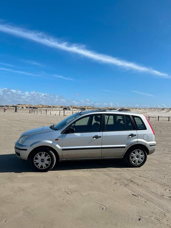 Gebraucht Ford Fusion 101 PS (74 kW) 2005 Grau Kleinwagen