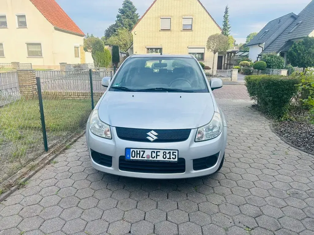 Gebraucht Suzuki SX4 Comfort 107 PS (78 kW) 2008 Grau Limousine