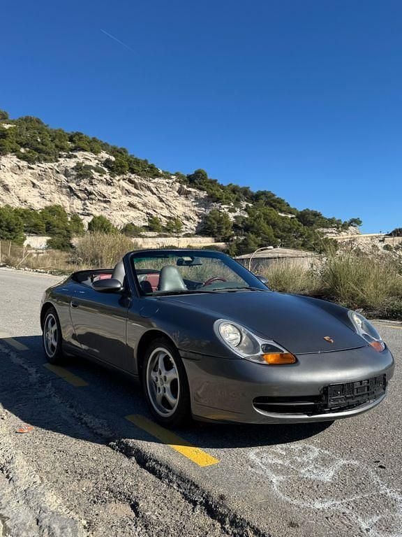 Grau Gebraucht 2001 Porsche 911 Cabrio | 19.900 € - Bild 1/4