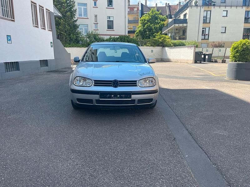 Gebraucht VW Golf IV 75 PS (55 kW) 2001 Silber Limousine