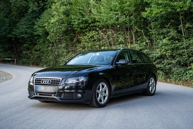 Schwarz Gebraucht 2012 Audi A4 Kombi | 5.500 € (Guter Preis) - Bild 1/4