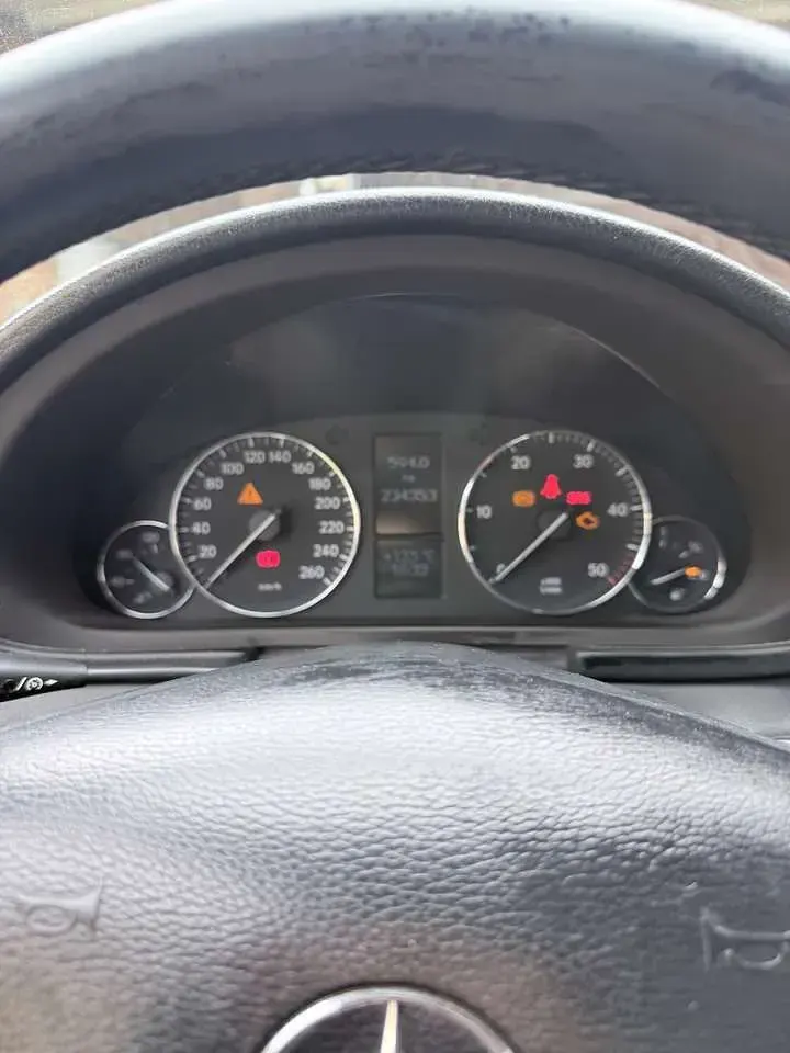 Gebraucht Mercedes C220 Avantgarde 150 PS (110 kW) 2006 Kombi