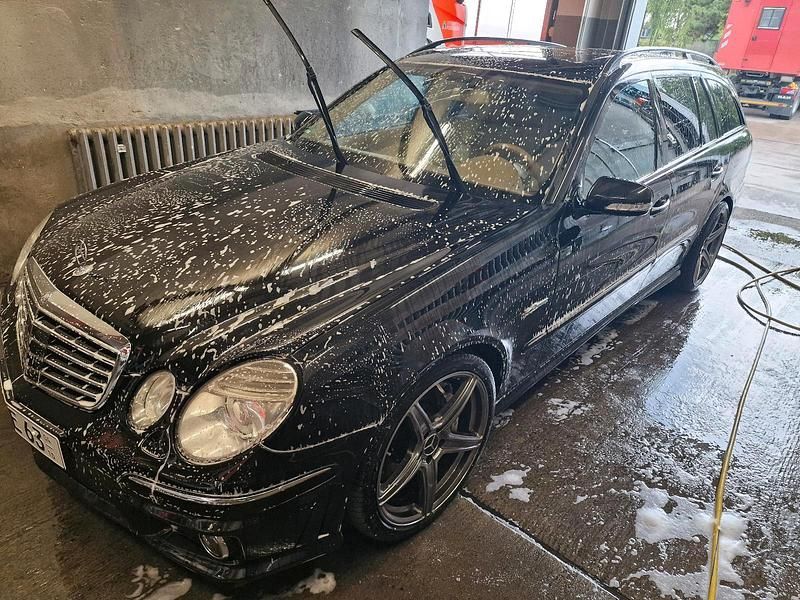 Gebraucht Mercedes E63 AMG AMG 514 PS (378 kW) 2007 Schwarz Kombi