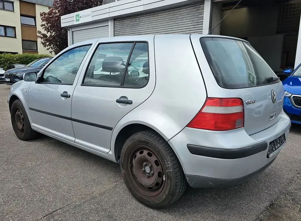 Gebraucht VW Golf IV Trendline 75 PS (55 kW) 2003 Silber Limousine