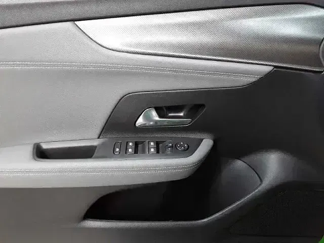 Occasion Opel Mokka-e Elegance 100 kW (136 ch) 2023 Vert SUV