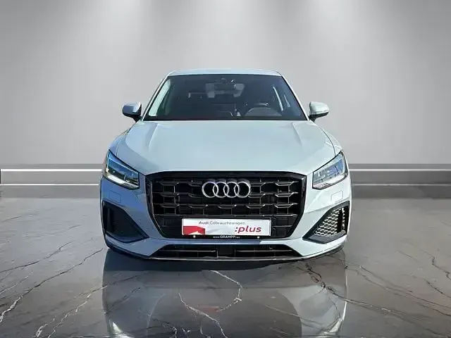 Gebraucht Audi Q2 Advanced Plus 150 PS (110 kW) 2025 Grau (pfeilgrau perleffekt) SUV