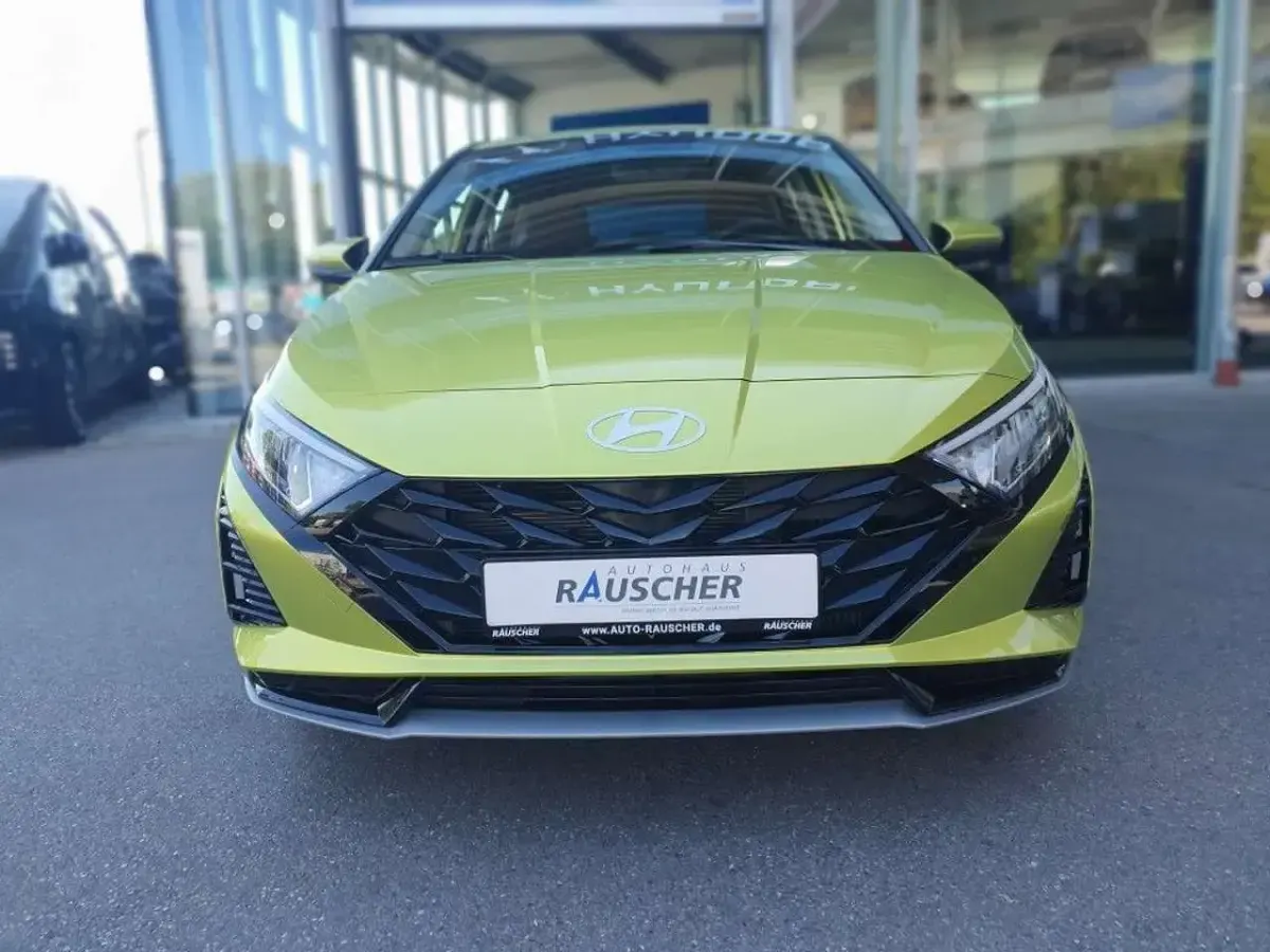 Neu Hyundai i20 Trend 90 PS (66 kW) 2026 Lucid lime metallic Kleinwagen