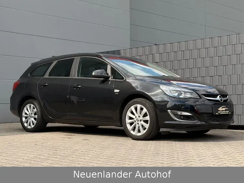 Gebraucht Opel Astra Active 131 PS (96 kW) 2013 Schwarz Kombi