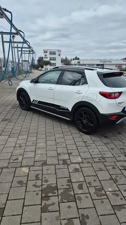 Gebraucht Kia Stonic Platinum Edition 120 PS (88 kW) 2019 Weiß SUV