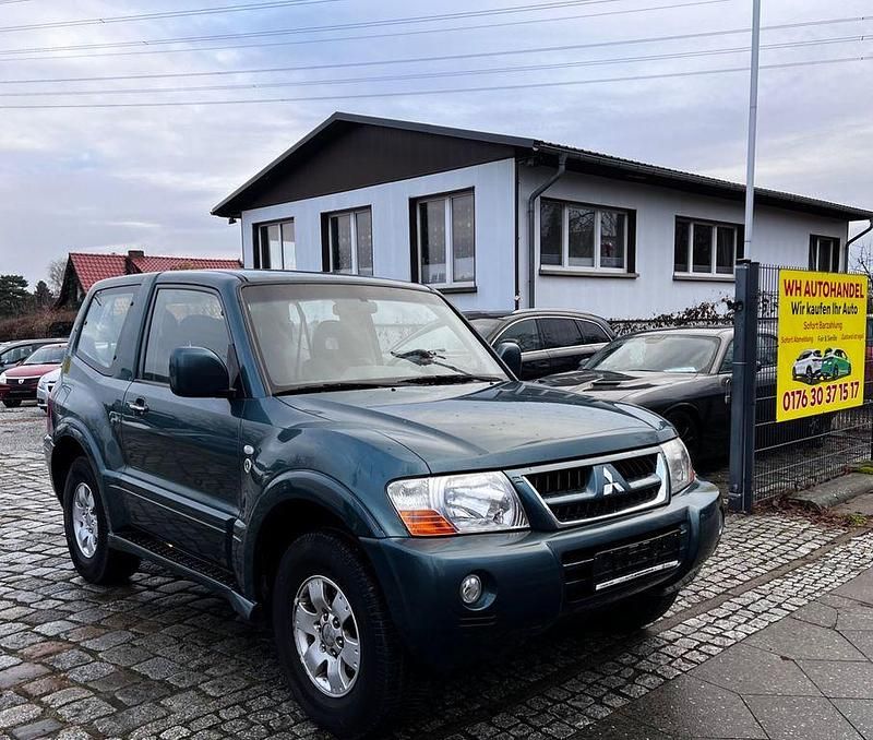 Grün Gebraucht 2006 Mitsubishi Pajero SUV | 9.650 € (Fairer Preis) - Bild 1/4