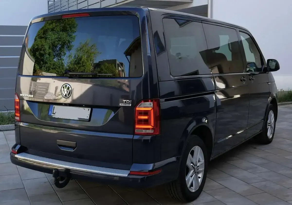 Używany VW T6 150 KM (110 kW) 2017 Niebieski Van